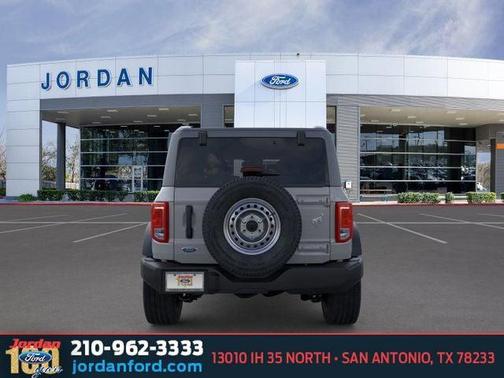 Avalanche Gray 2026 Ford Bronco Base