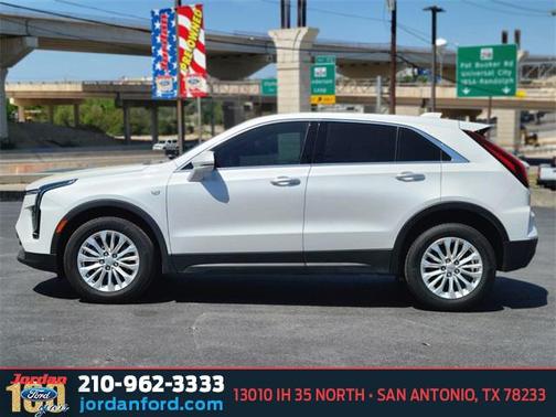 2024 Cadillac XT4 Luxury