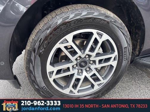 DARK MATTER GREY METALLIC 2025 Ford Expedition Active