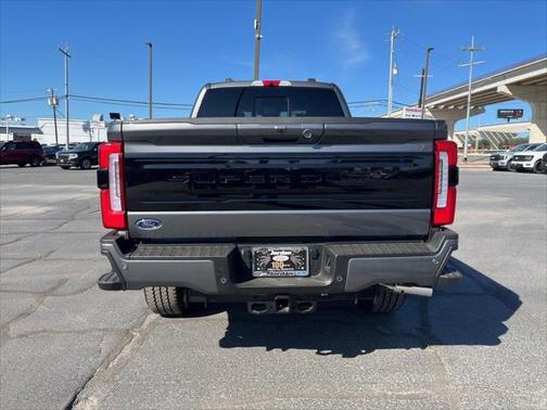 2025 Ford F-250 Platinum
