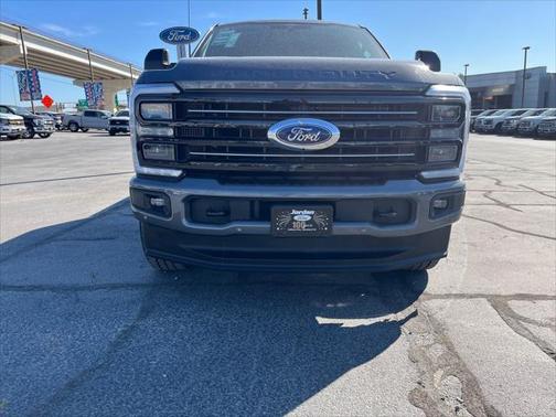 2025 Ford F-250 Platinum