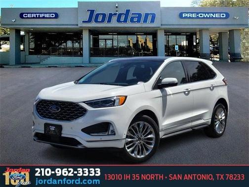 2022 Ford Edge Titanium
