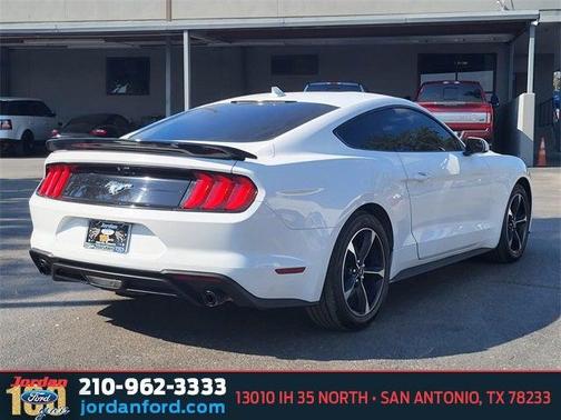 2020 Ford Mustang EcoBoost