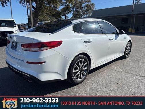 2019 Kia Optima LX