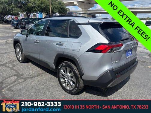 Silver Sky Metallic 2019 Toyota RAV4 Limited