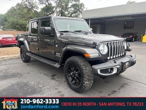 Granite Crystal Metallic Clearcoat 2022 Jeep Gladiator Overland
