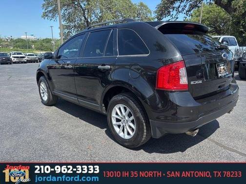 TUXEDO BLACK METALLIC 2013 Ford Edge SE