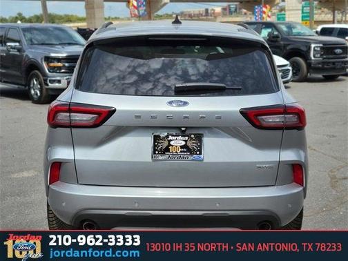 2023 Ford Escape ST-Line Select