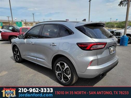 2023 Ford Escape ST-Line Select