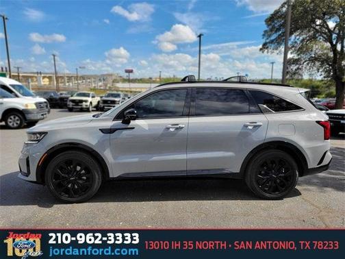 2023 Kia Sorento SX