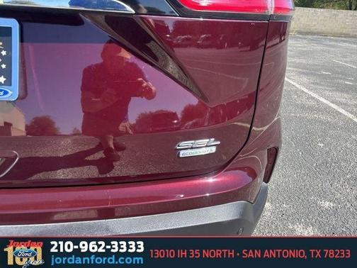 BURGUNDY VELVET MET TINT CC 2019 Ford Edge SEL