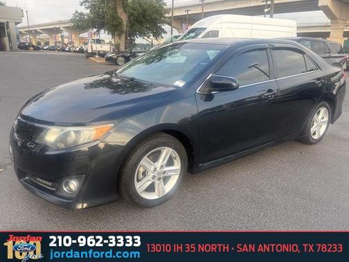 2013 Toyota Camry SE
