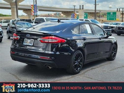 2019 Ford Fusion SE