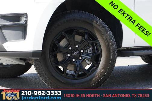 Star White Metallic Tri-Coat 2022 Ford Expedition Timberline