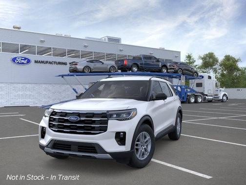 Star White Metallic Tri-Coat 2026 Ford Explorer Active
