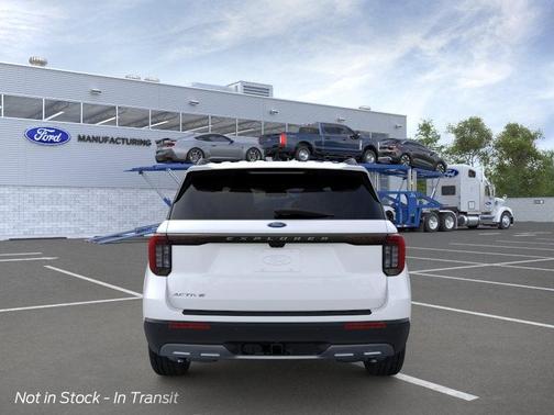 Star White Metallic Tri-Coat 2026 Ford Explorer Active