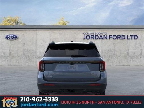 2025 Ford Explorer Active