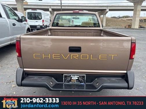 1996 Chevrolet S-10 Base
