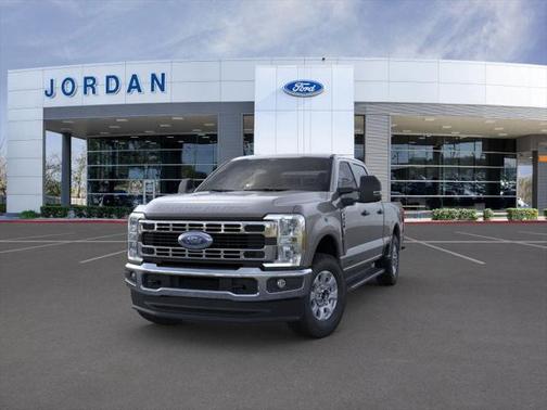 2025 Ford F-250 XLT