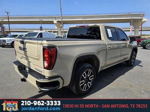 2022 GMC Sierra 1500 Elevation