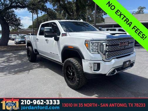 White Frost Tricoat 2023 GMC Sierra 2500 Denali