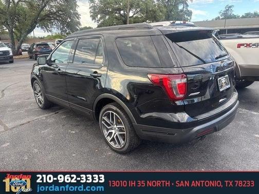 2018 Ford Explorer Sport