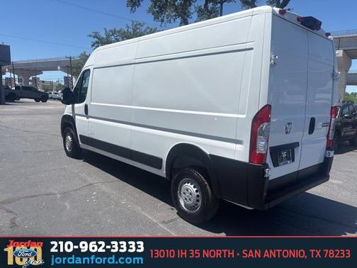 2025 RAM ProMaster 2500 Tradesman