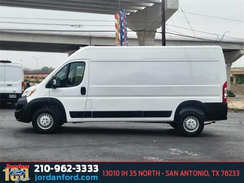 2025 RAM ProMaster 2500 Tradesman