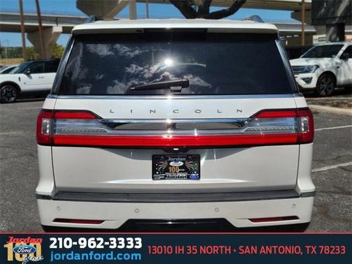 2019 Lincoln Navigator Select