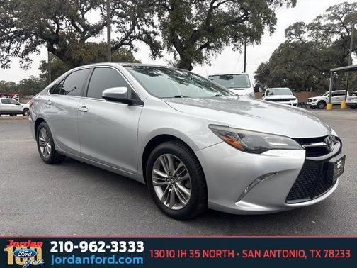 2017 Toyota Camry SE