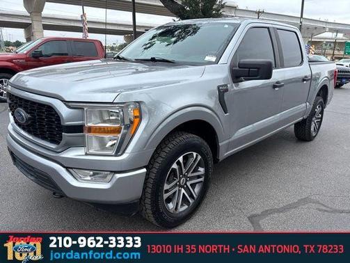 ICONIC SILVER METALLIC 2021 Ford F-150 XL