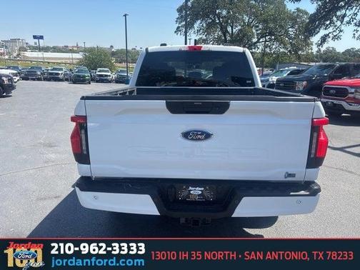 2022 Ford F-150 Lightning XLT