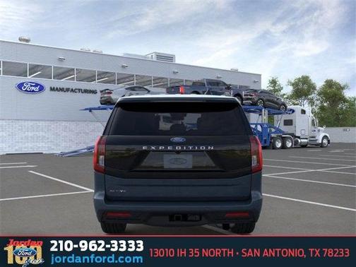 2025 Ford Expedition Active
