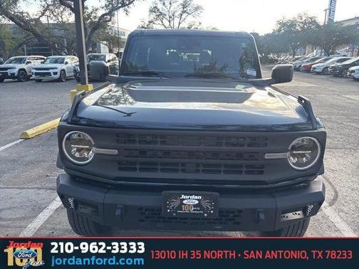 2022 Ford Bronco Base W/ Manual Transmission