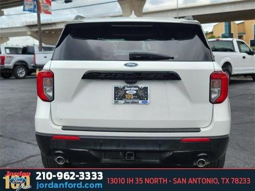 2022 Ford Explorer ST-Line