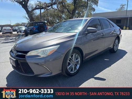 2016 Toyota Camry SE