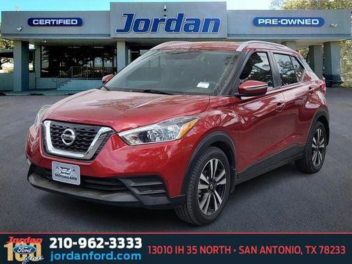 Cayenne Red 2018 Nissan Kicks SV