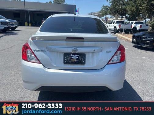 2018 Nissan Versa 1.6 SV