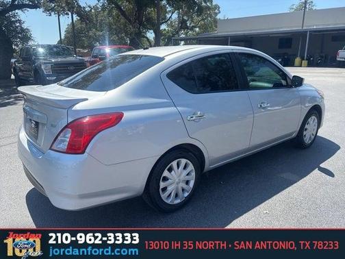2018 Nissan Versa 1.6 SV