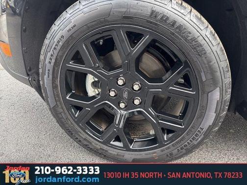 SHADOW BLACK 2025 Ford Maverick XLT