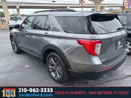 CARBONIZED GRAY METALLIC 2023 Ford Explorer XLT