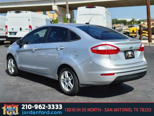 2017 Ford Fiesta SE