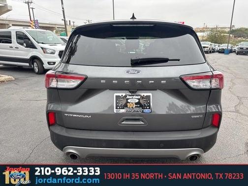 2021 Ford Escape Titanium