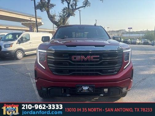 2023 GMC Sierra 1500 AT4