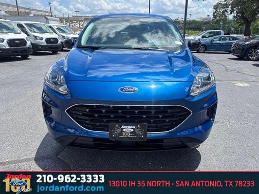 ATLAS BLUE METALLIC 2022 Ford Escape SE