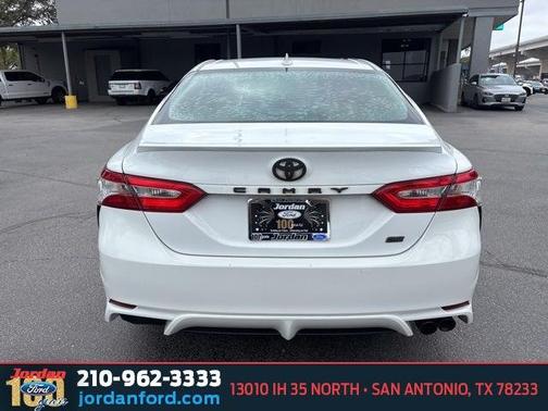 2020 Toyota Camry SE