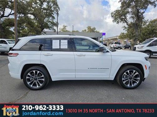 2023 Jeep Grand Cherokee 4xe Overland