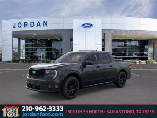 2026 Ford Maverick Lobo Standard