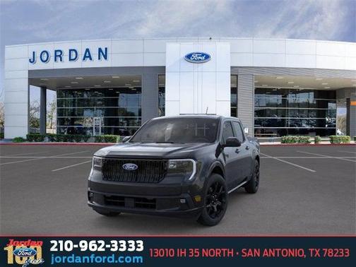 2026 Ford Maverick Lobo Standard