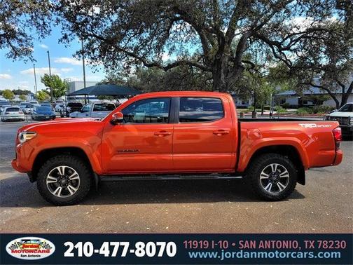 2018 Toyota Tacoma TRD Sport